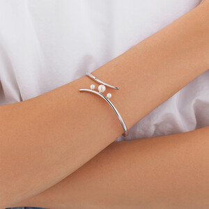 Cuff Bangle with Cultured Freshwater Pearls in Sterling Silver