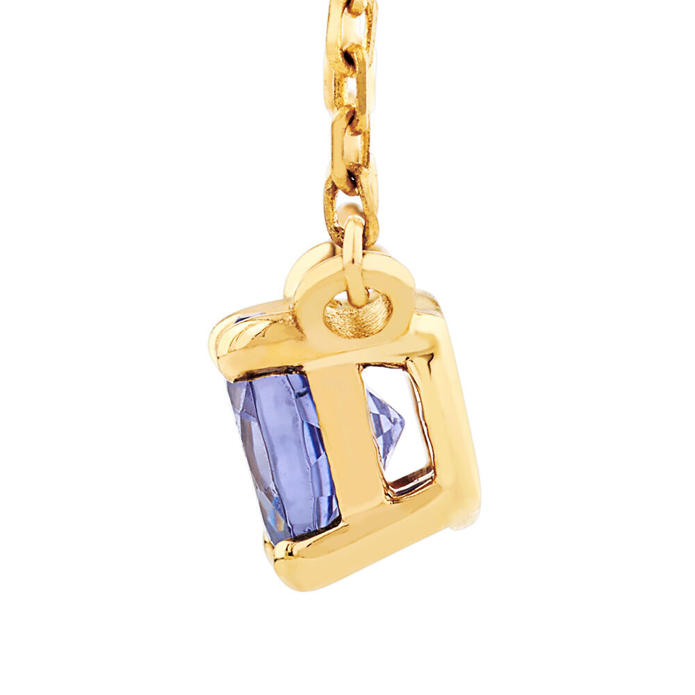 Necklace with Tanzanite in 10kt Yellow Gold