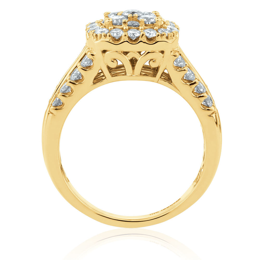 Engagement Ring with 1 1/2 Carat TW of Diamonds in 10kt Yellow Gold