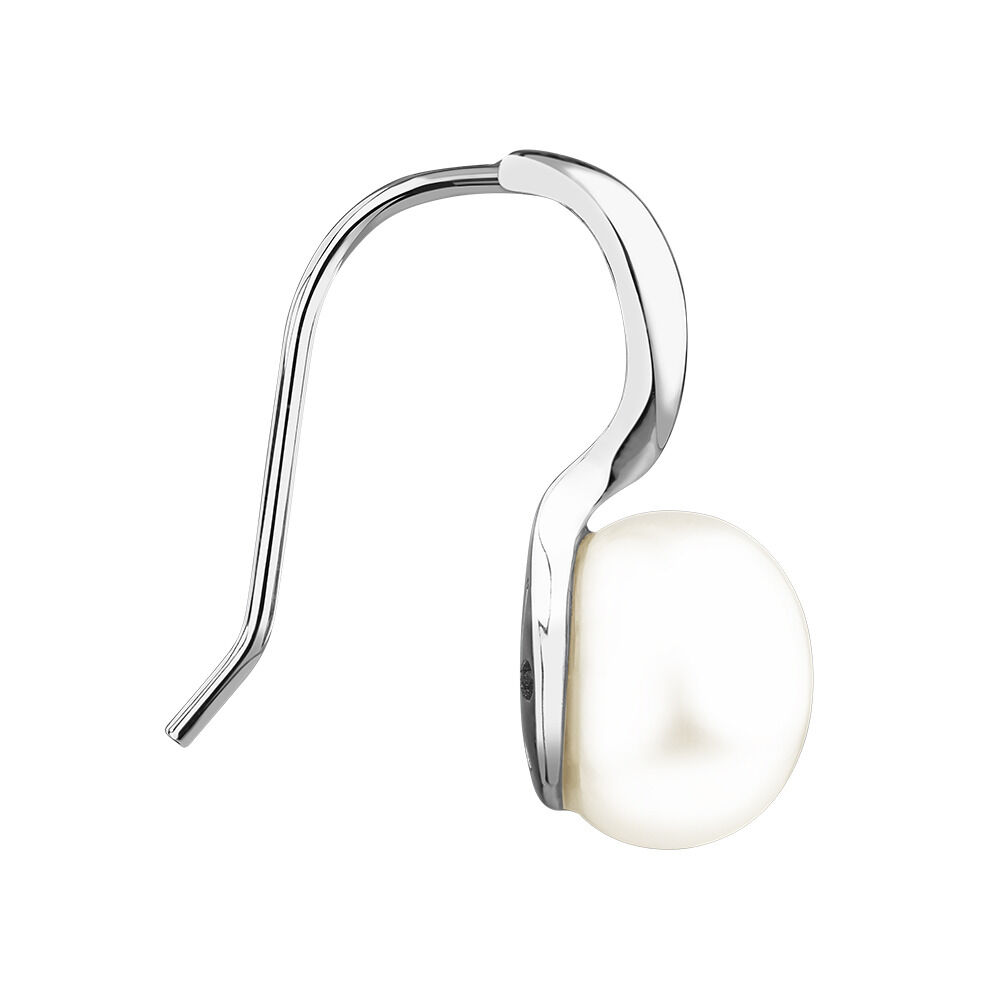 Hook Earrings with Freshwater Pearls in Sterling Silver
