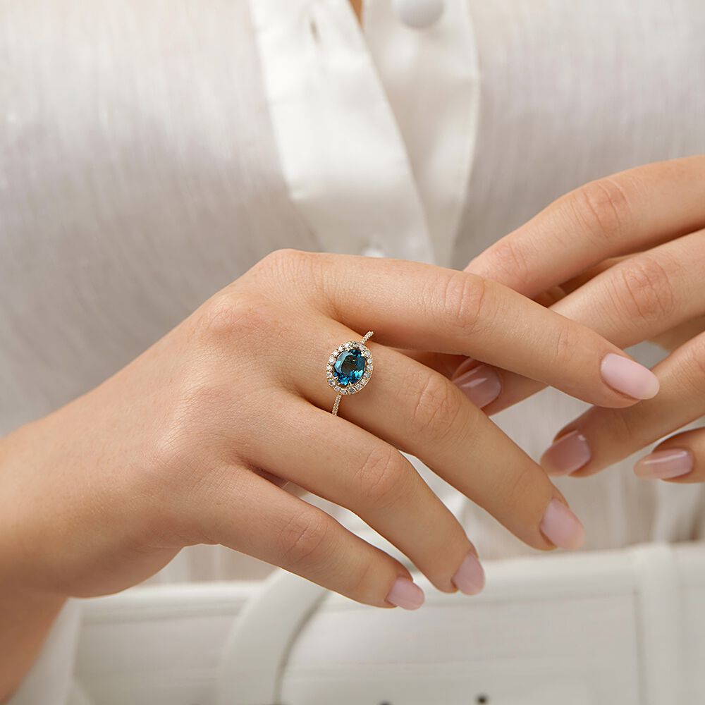 Michael hill clearance blue topaz ring