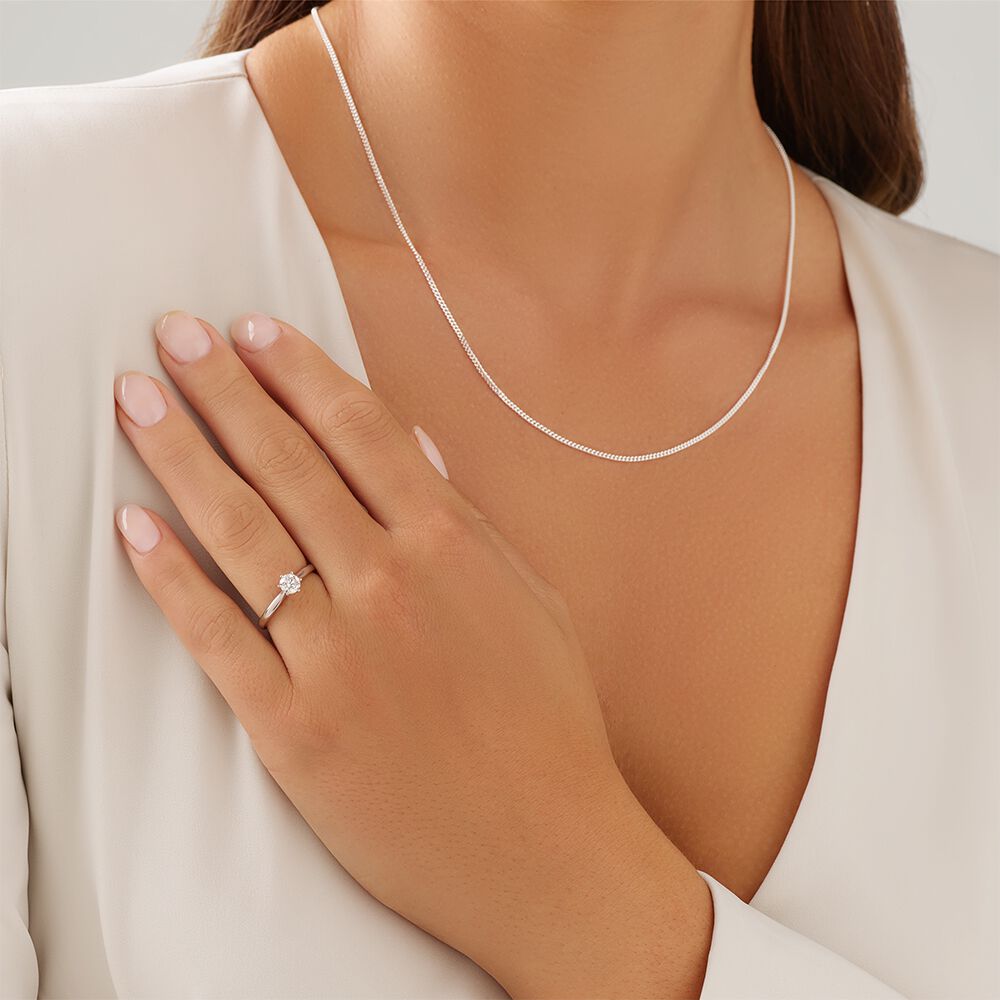 5 Stunning Looks You Can Create with your Solitaire Engagement Ring