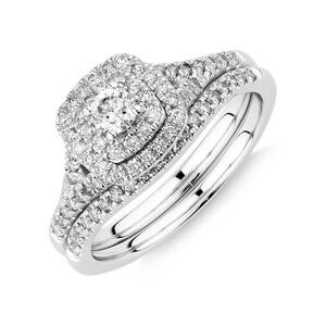 Bridal Set with 0.60 Carat TW of Diamonds in 14kt White Gold