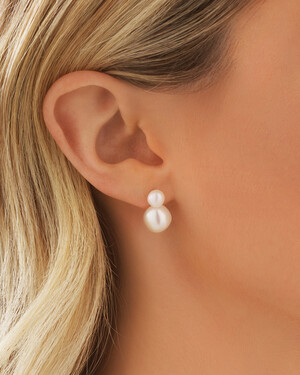 Drop Earrings with Cultured Freshwater Baroque Pearls in 10kt Yellow Gold
