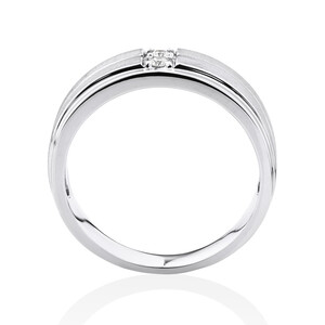 Ring with Diamonds in 10kt White Gold