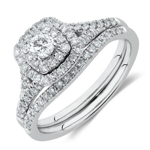 Bridal Set with 0.60 Carat TW of Diamonds in 10kt White Gold