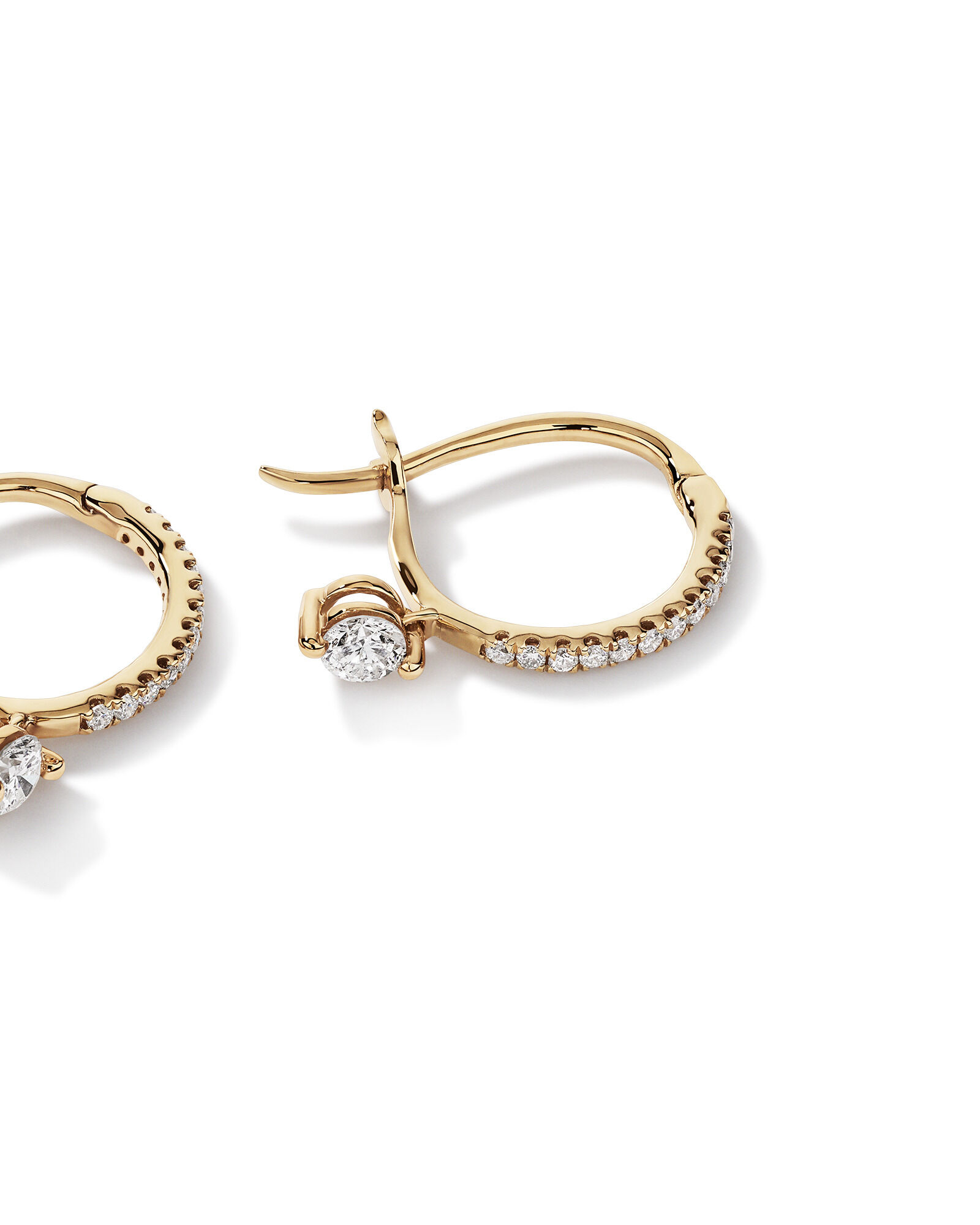 Jewellery earrings top