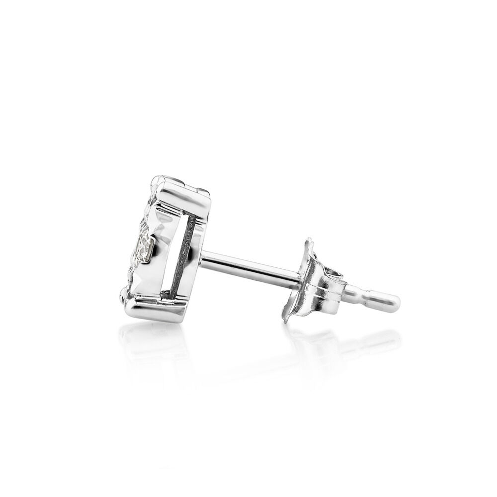 Men’s Stud Earring with 0.25 Carat TW of Diamonds in 10kt White Gold