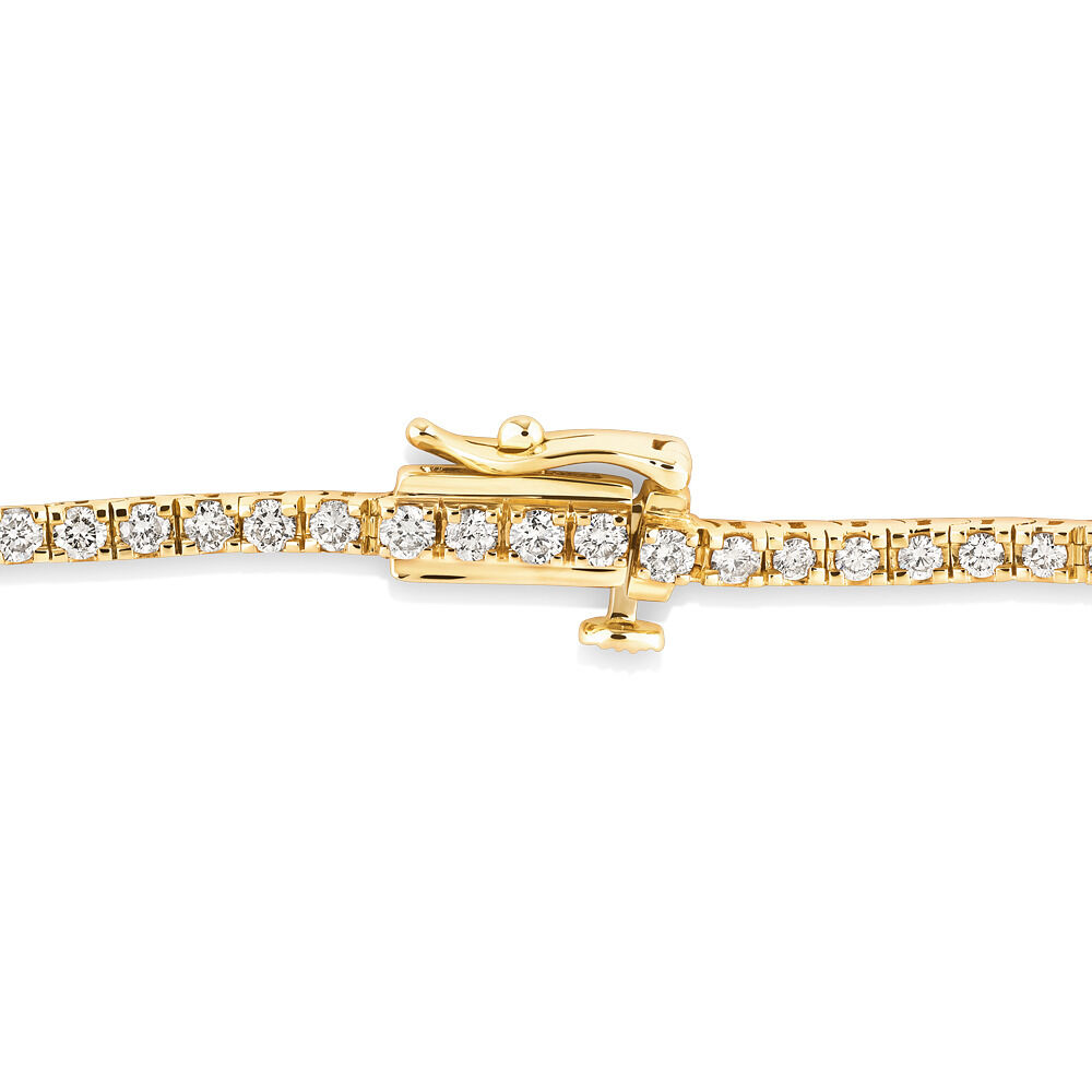 Tennis Bracelet with 2.00 Carat TW Diamonds in 10kt Yellow Gold