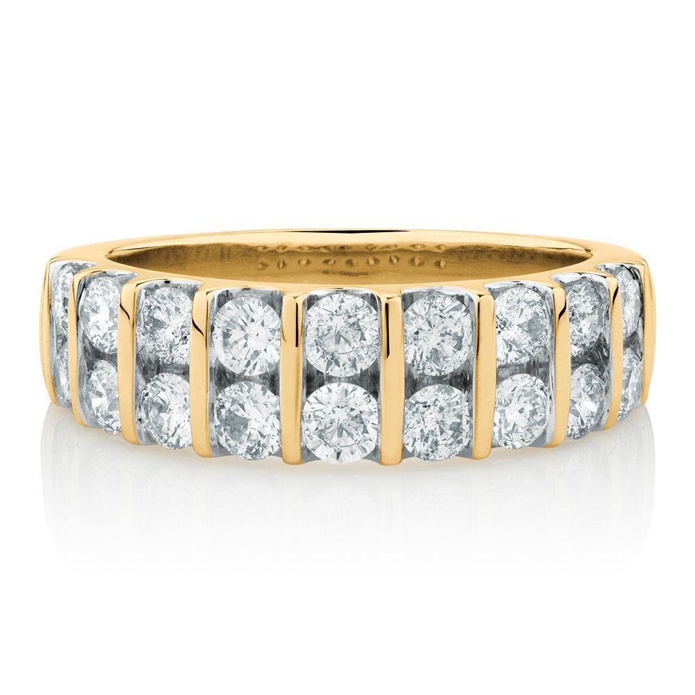 Ring with 1 1/2 Carat TW of Diamonds in 10kt Yellow Gold