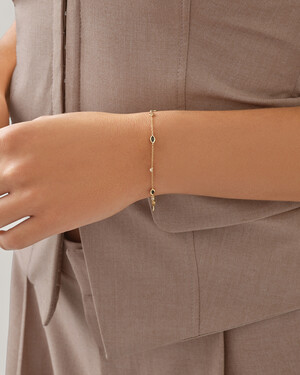 Serendipity Bracelet with Green Tourmaline in 10kt Yellow Gold