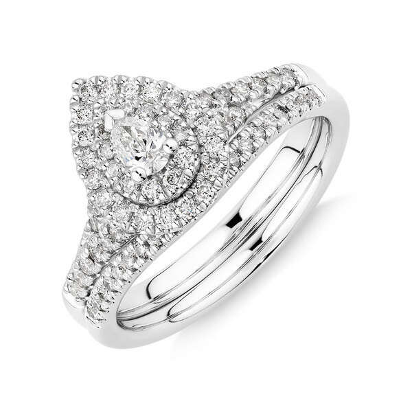 Engagement Rings Australia - Shop Online Now at Michael Hill Australia