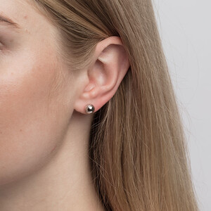 7mm Patterned Stud Earrings in 10kt White Gold