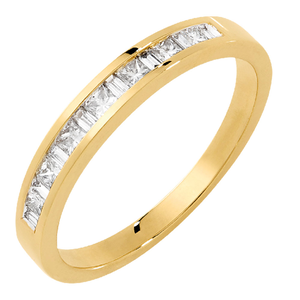 Wedding Band with 0.33 Carat TW of Diamonds in 14kt Yellow Gold