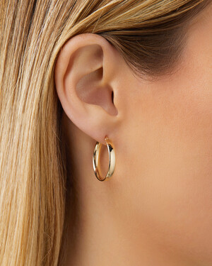 20mm Round Hoop Earrings in 10kt Yellow Gold
