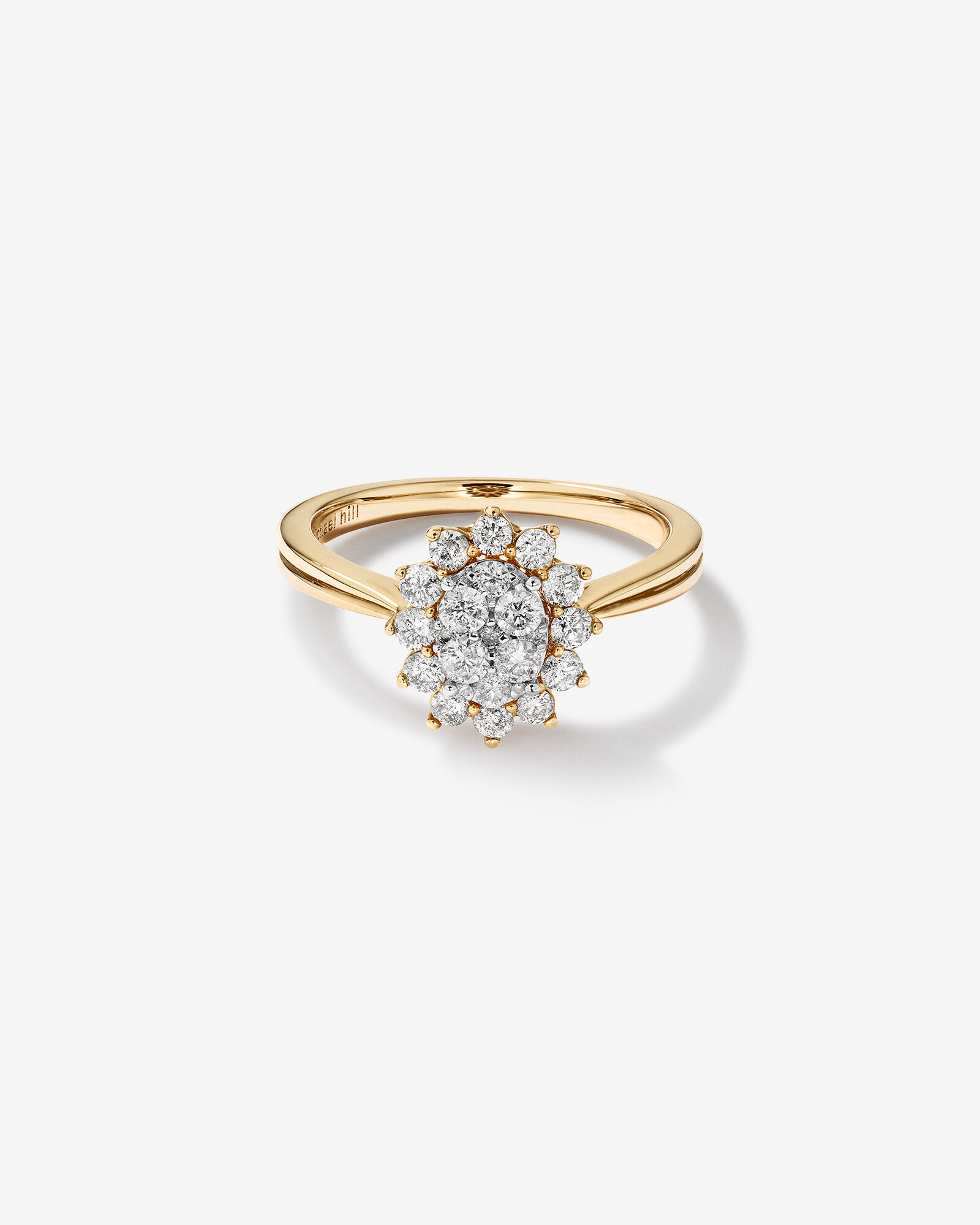 Gold ring with diamond cluster 2025